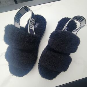 Sandles